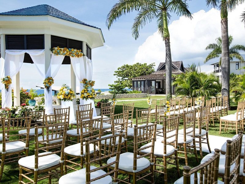 The Cliff Hotel 5