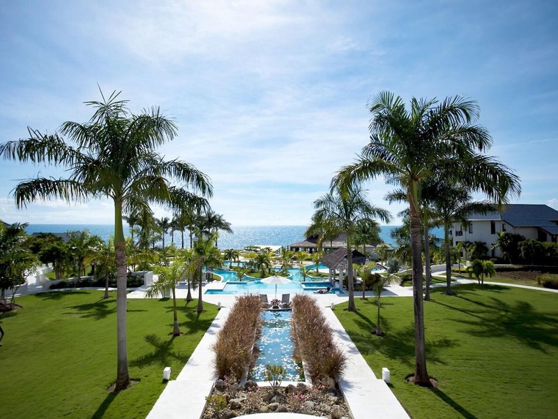The Cliff Hotel 19