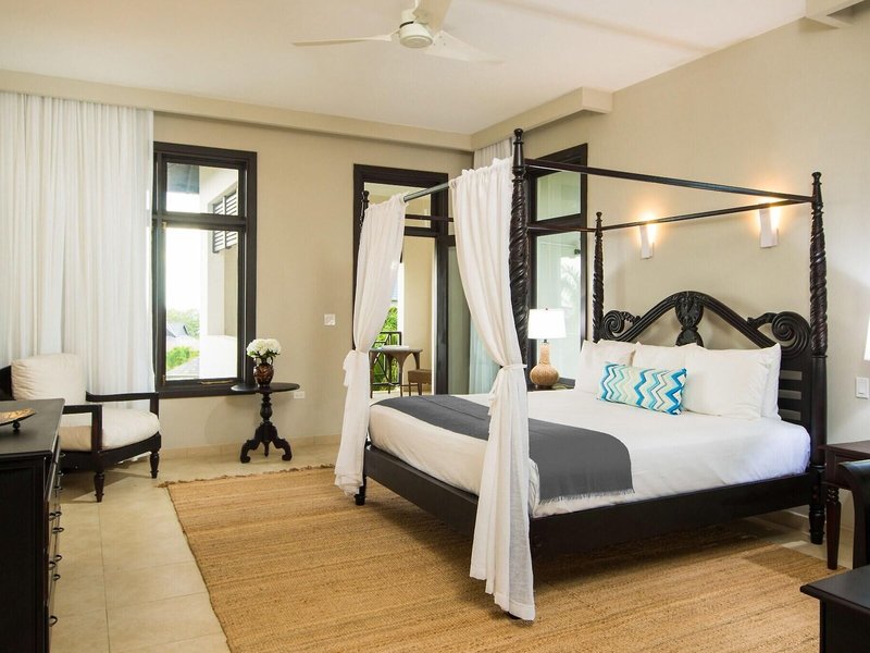 The Cliff Hotel 39