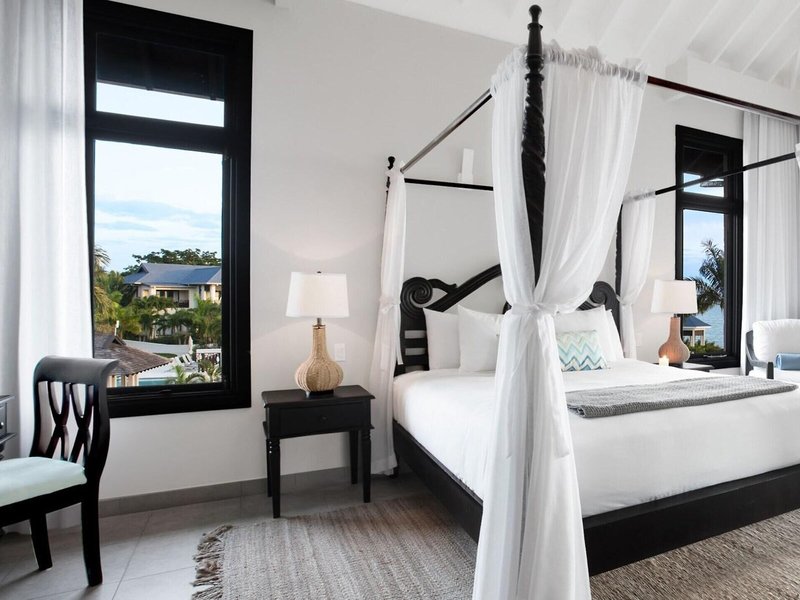 The Cliff Hotel 43