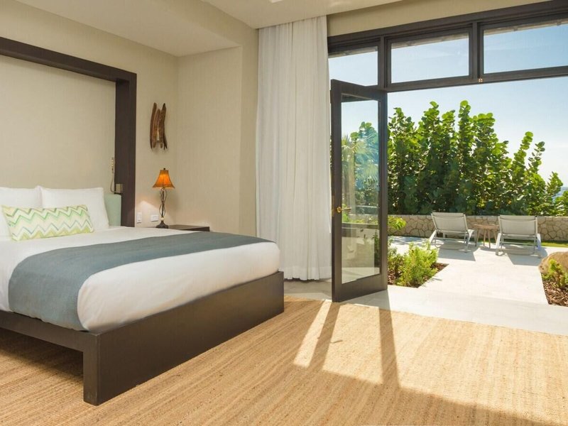 The Cliff Hotel 44