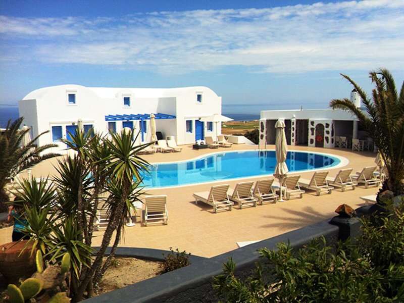 Laokasti Villas & Restaurant 11