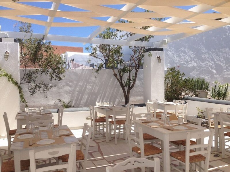 Laokasti Villas & Restaurant 15