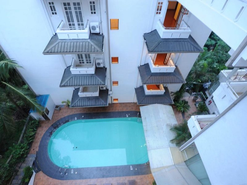 Oak Ray Serene Garden Hotel 3