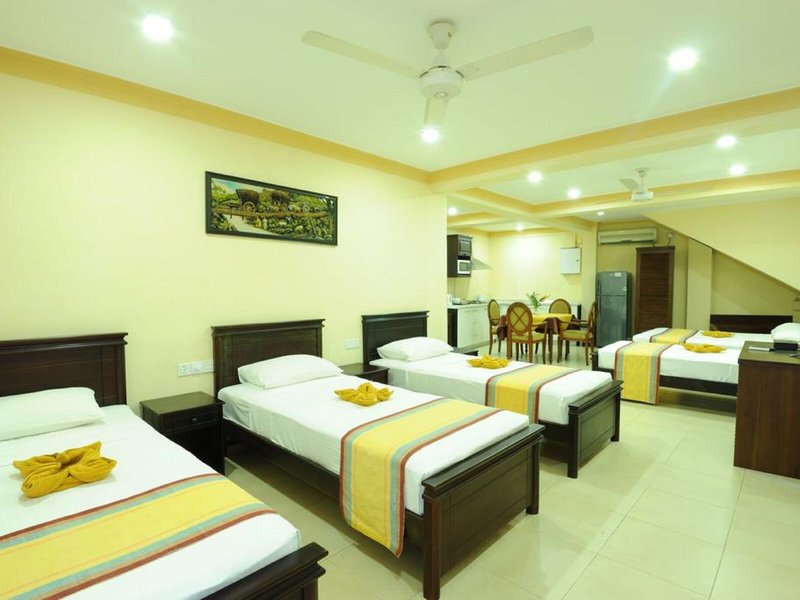 Oak Ray Serene Garden Hotel 19