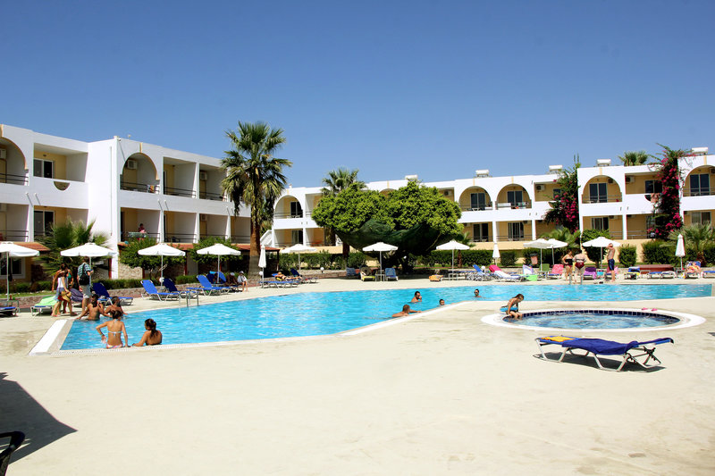 Lardos Bay 5