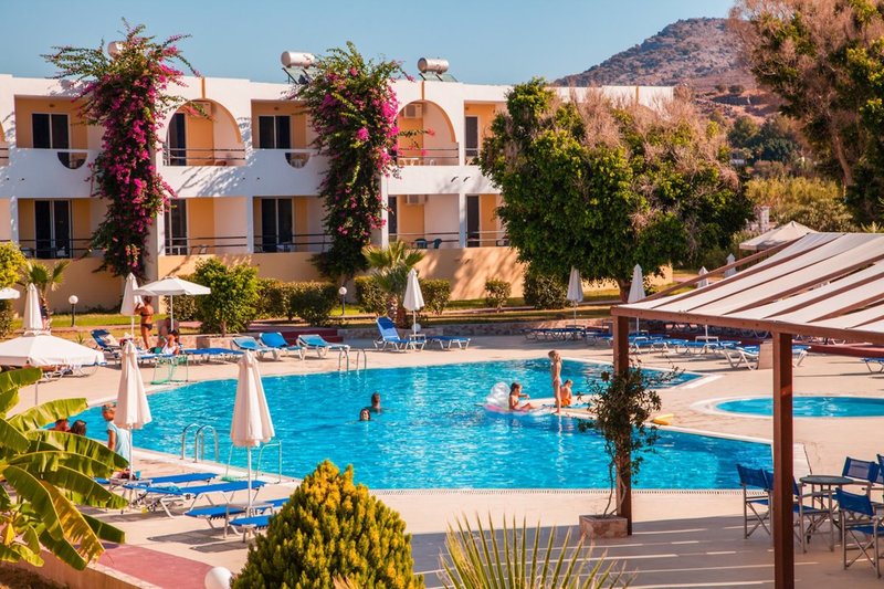 Lardos Bay 6