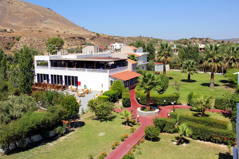 Lardos Bay 9