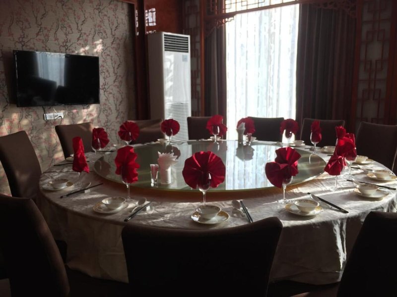 The Travellers Hotel 14