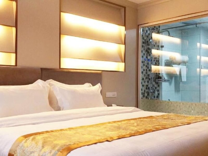 The Travellers Hotel 19