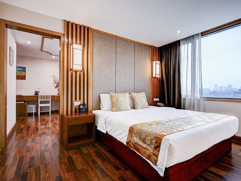 The Travellers Hotel 20