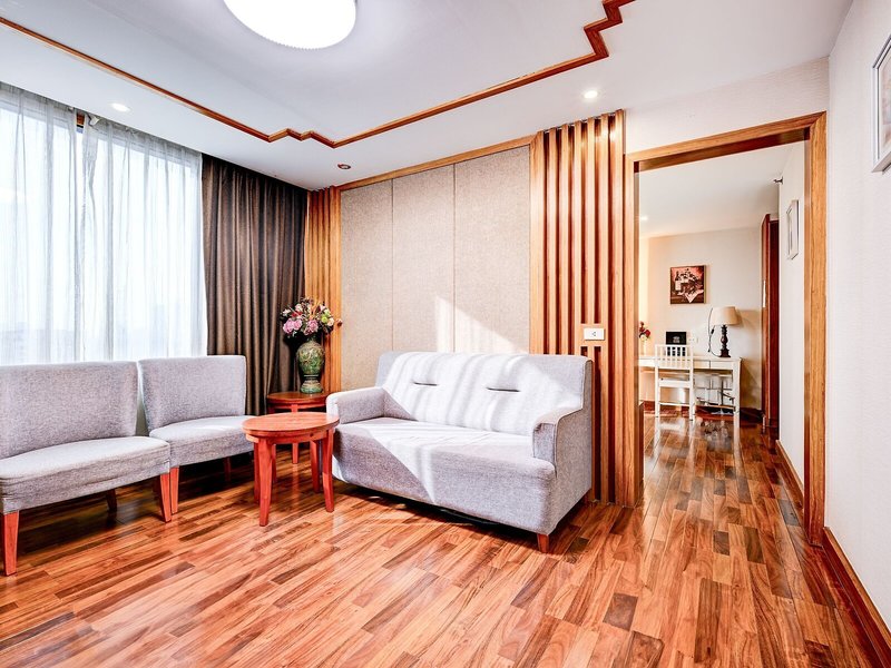The Travellers Hotel 25