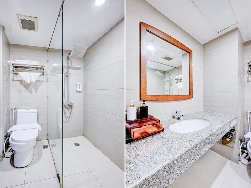 The Travellers Hotel 33