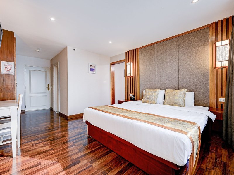 The Travellers Hotel 49
