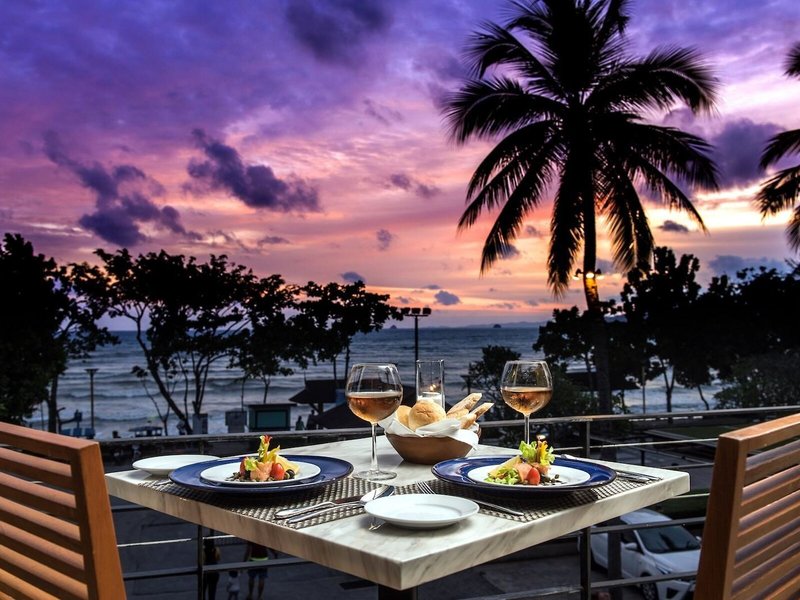 Holiday Inn Resort Krabi Ao Nang Beach 8