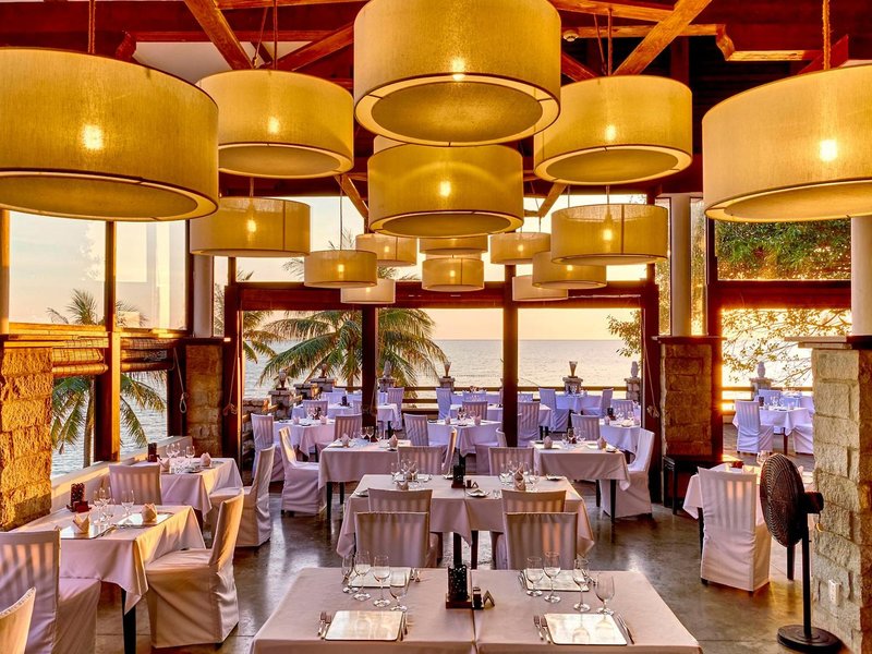 Chen Sea Resort & Spa 15