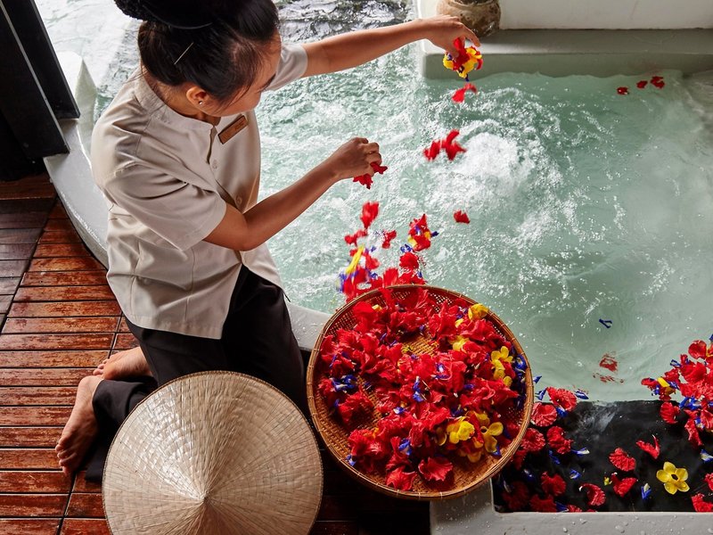 Chen Sea Resort & Spa 38
