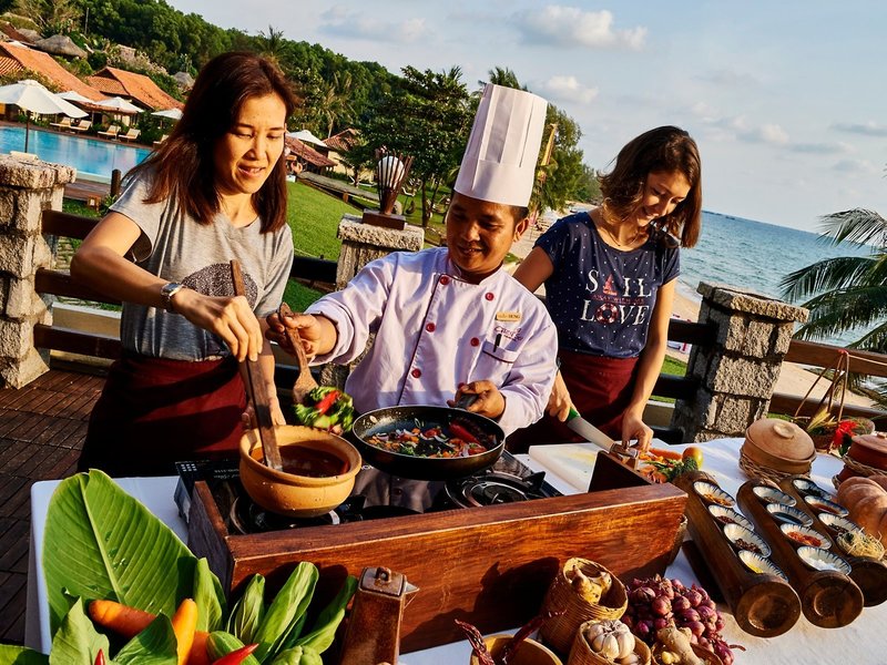 Chen Sea Resort & Spa 35