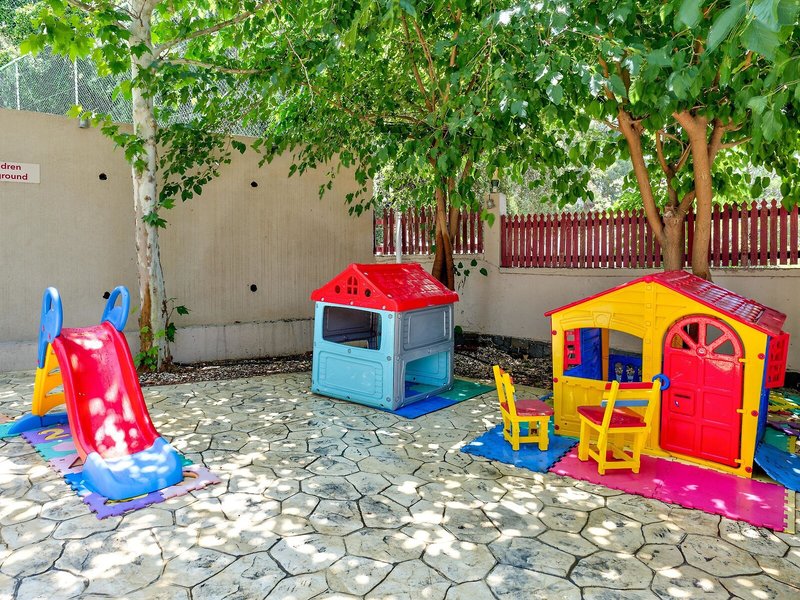 Pefkos Garden 42