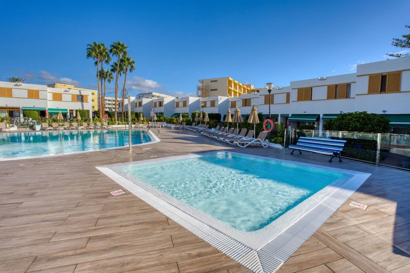 Las Brisas 8