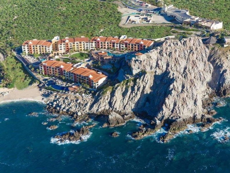 Hacienda Encantada Resort & Residences 10