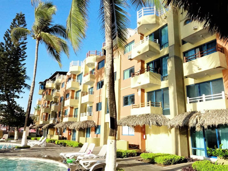 Marina Puerto Dorado Hotel 3