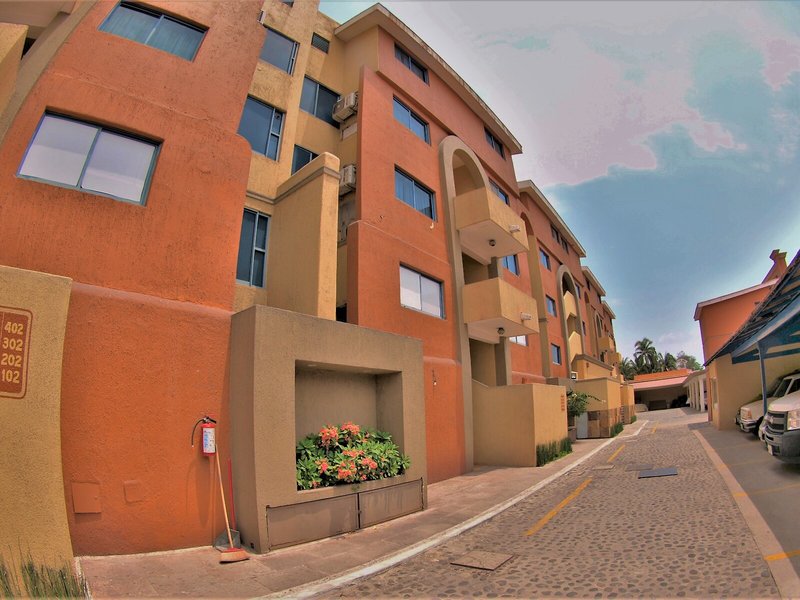 Marina Puerto Dorado Hotel 4