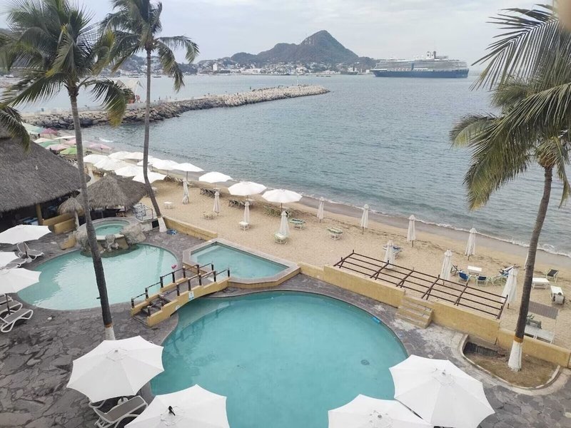 Marina Puerto Dorado Hotel 18