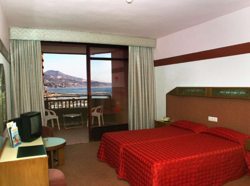 Las Palmeras Affiliated by FERGUS 4