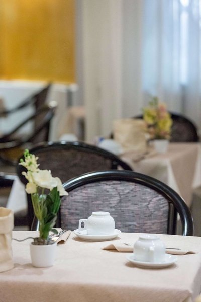 Best Western Hotel Liberta 5 - Room Example