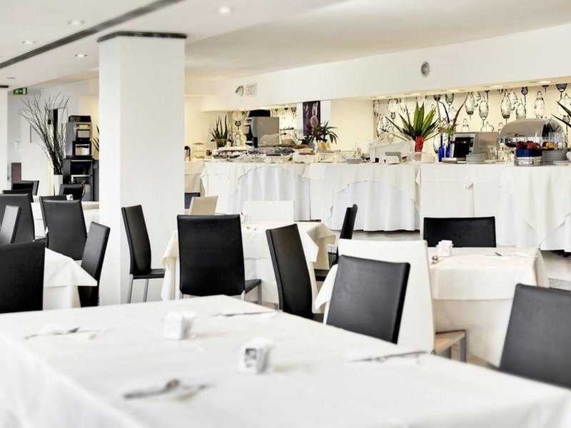 Mediterraneo Palace Hotel 11