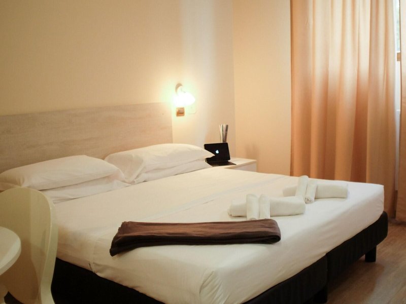 HP Fly Hotel Bologna 4