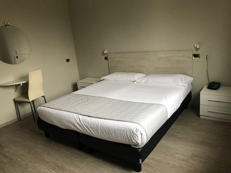 HP Fly Hotel Bologna 5