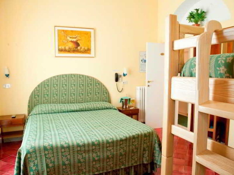 Carmencita 35 - Room Example