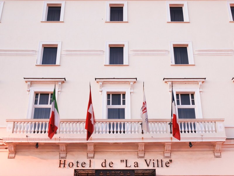 De La Ville 1