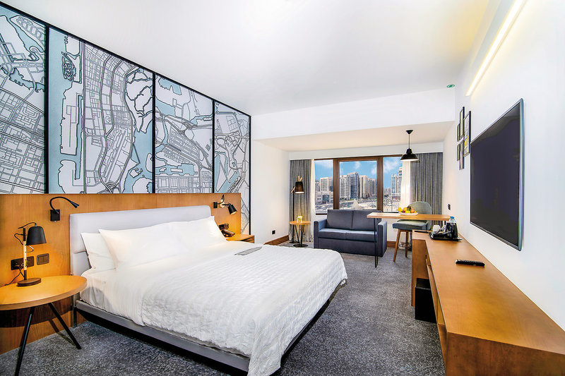 Le Meridien Abu Dhabi 3