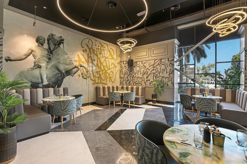 Le Meridien Abu Dhabi 17