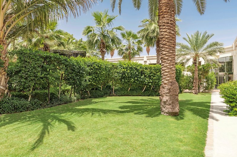 Le Méridien Dubai Hotel & Conference Centre 5