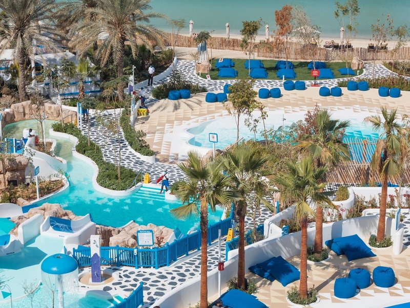 Le Meridien Mina Seyahi Beach Resort & Marina 12
