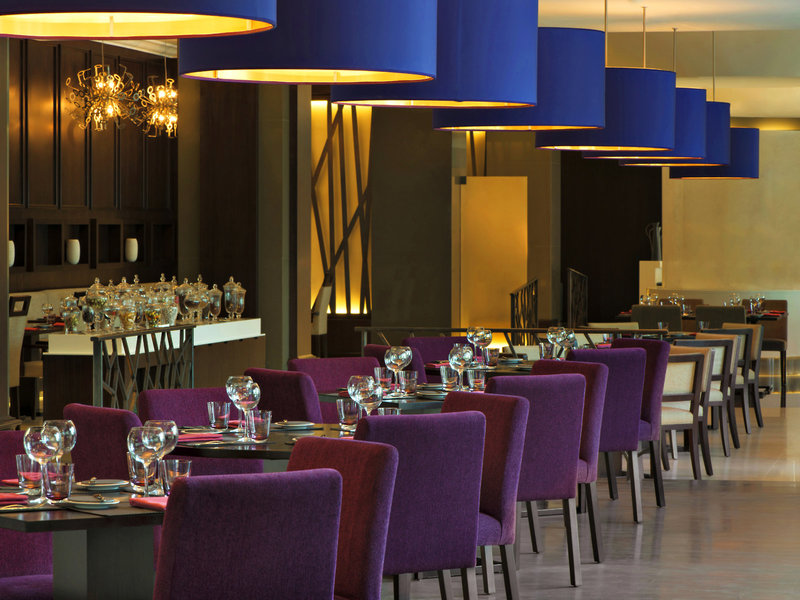 Le Meridien Mina Seyahi Beach Resort & Marina 20
