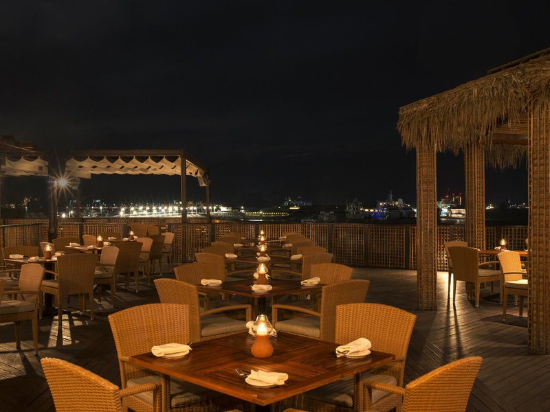 Le Meridien Mina Seyahi Beach Resort & Marina 34
