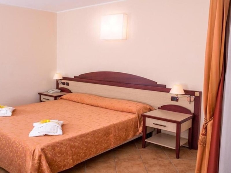 Nettuno Palace 8 - Room Example