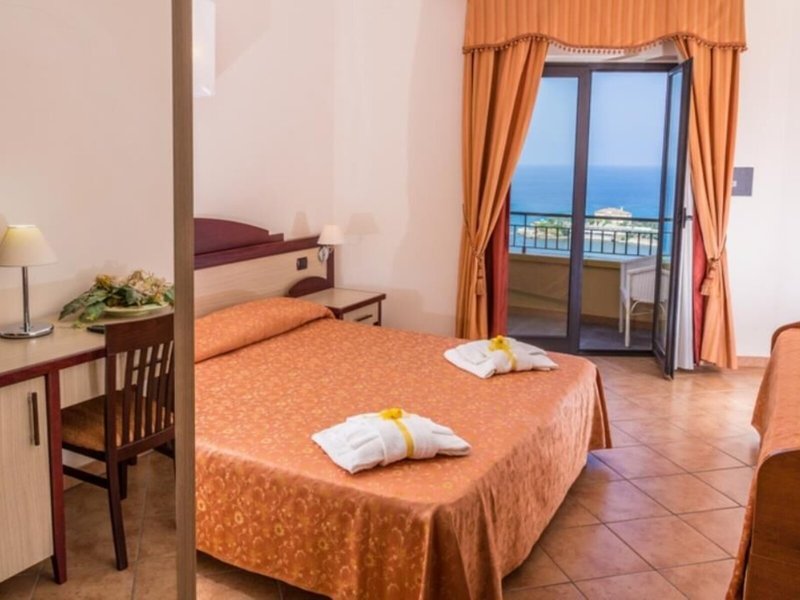 Nettuno Palace 9 - Room Example