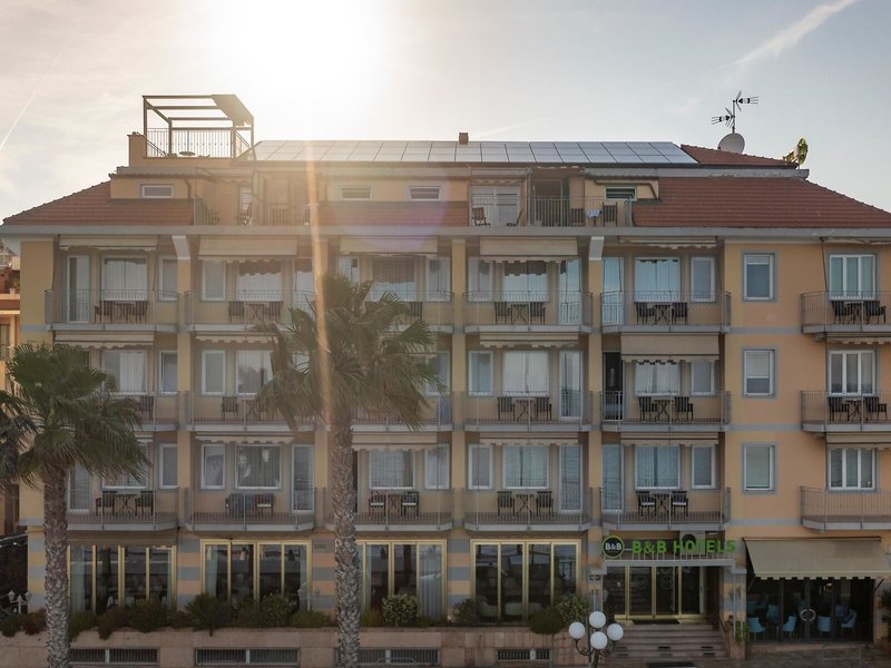 Hotel Palace 4