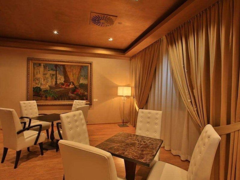 Hotel Rua Frati 48 in San Francesco 10