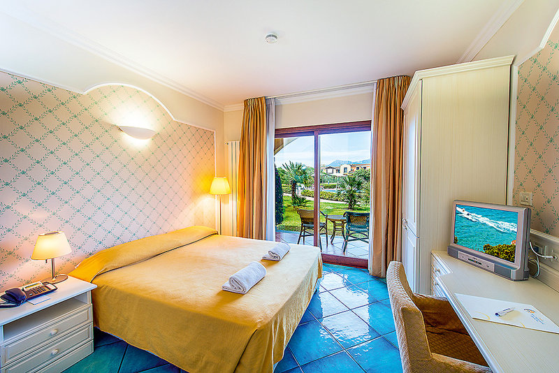 Hotel Santa Gilla 12