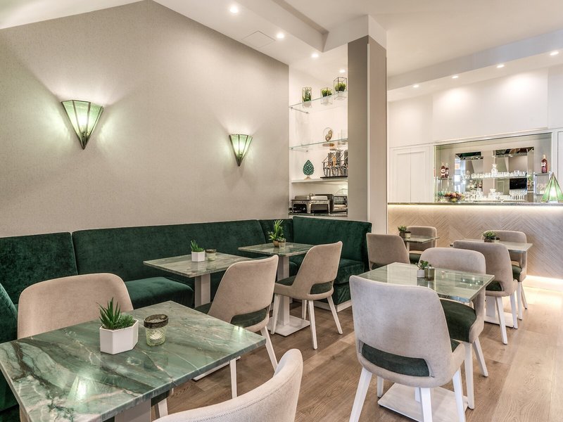 Hotel Sorrento City 9