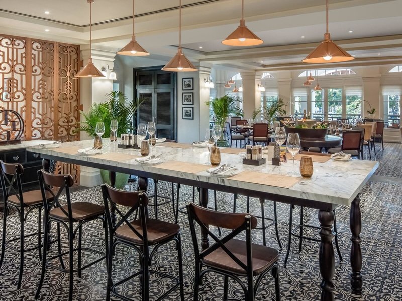 Raffles Le Royal 9