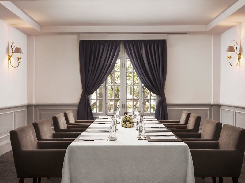 Raffles Le Royal 13