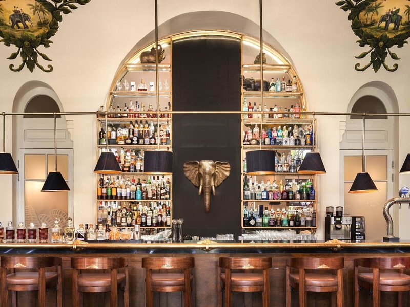 Raffles Le Royal 18